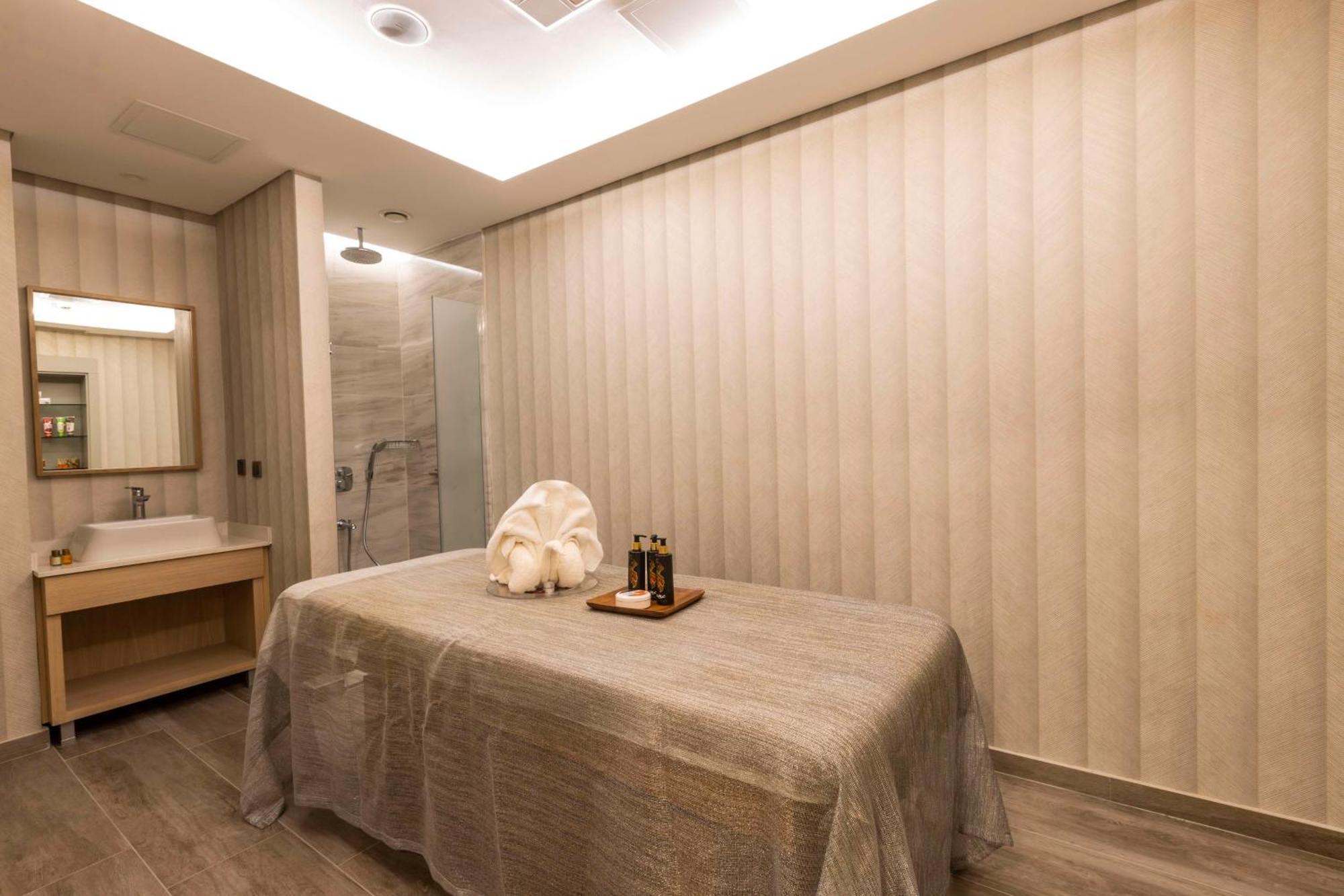Radisson Hotel Istanbul Harbiye 외부 사진